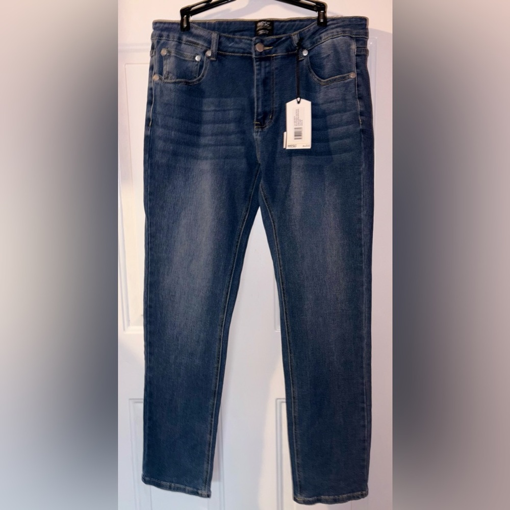 NWT WESC Bob Straight Fit Five Pockets Mid wash Jeans 32”x32”